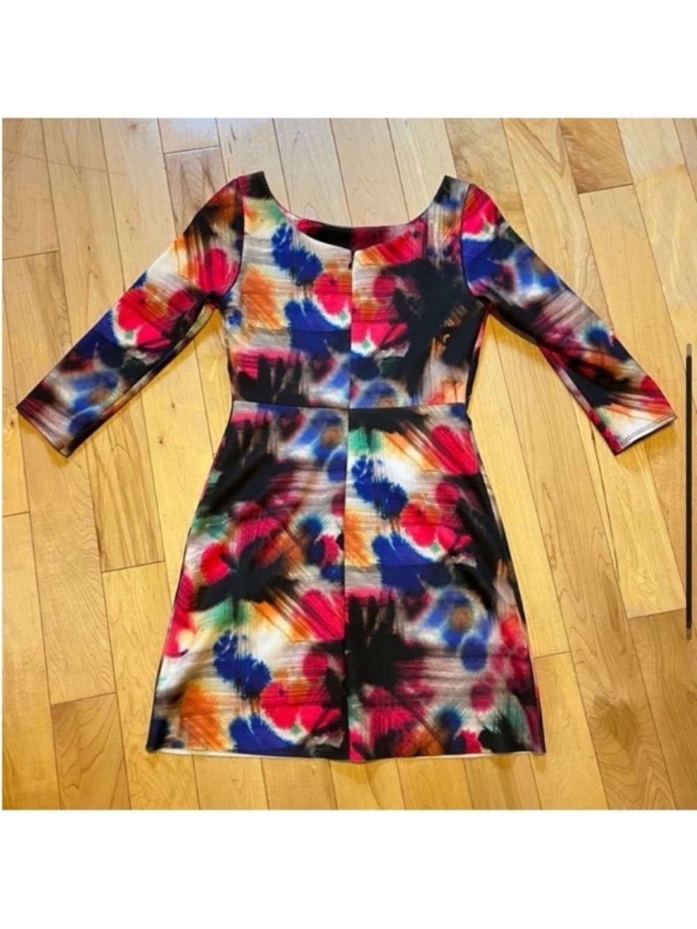 Milly Taylor Graffiti Scuba 3/4 length sleeve Dress size zero (0) - Picture 5 of 12